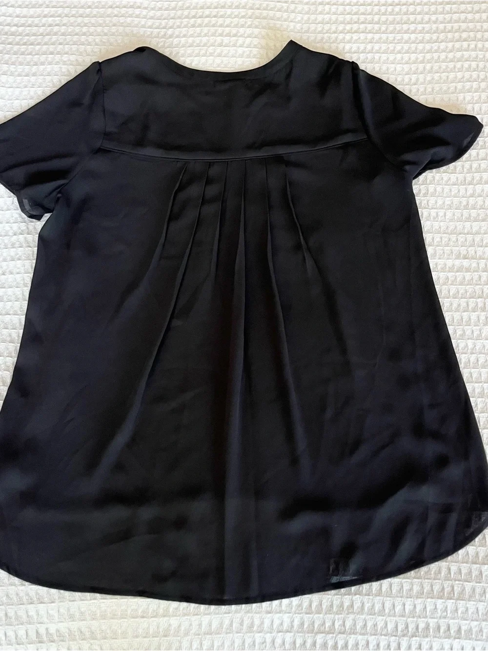 Pleione Black Short Sleeve V-Notch Blouse medium